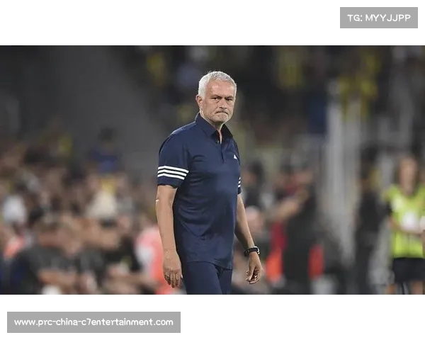 穆里尼奥执教费内巴切上演惊天逆转 5-2大胜费耶诺德晋级欧冠附加赛