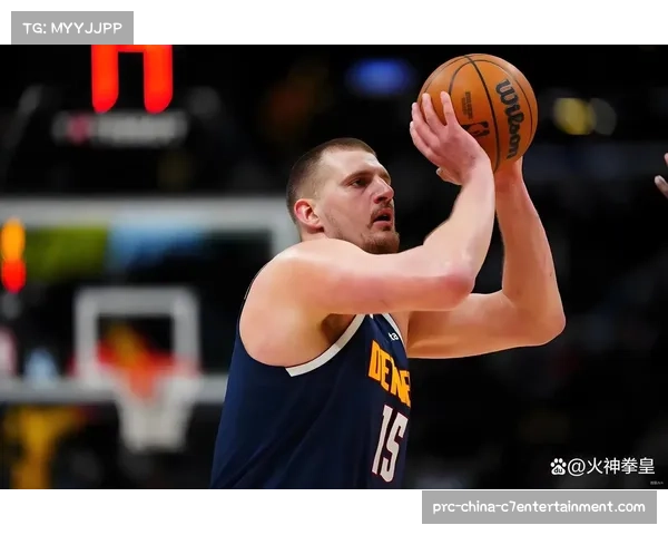 丹佛掘金队主场安装新型环保除冰系统，确保场馆外部在四月雪天时的通行安全